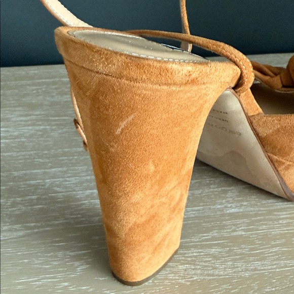 Sergio Rossi Tan Suede Platform Heels - Picture 10 of 12